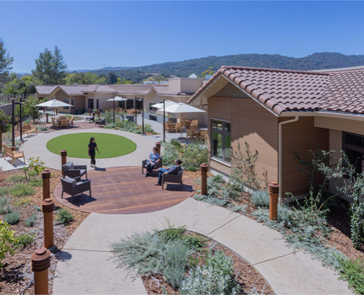 outdoor courtyard in memory care